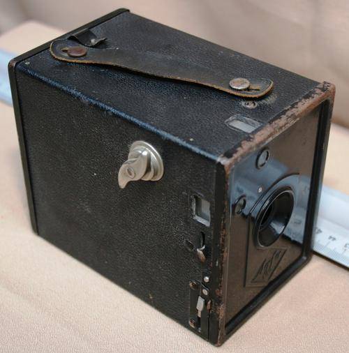 Agfa Box 44, 120 Roll Film Box Camera (1932-1936)