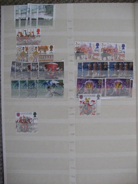 STOCKBOOK LIGHTHOUSE 16 PAGE (NO2) INCL STAMPS SEE BELOW