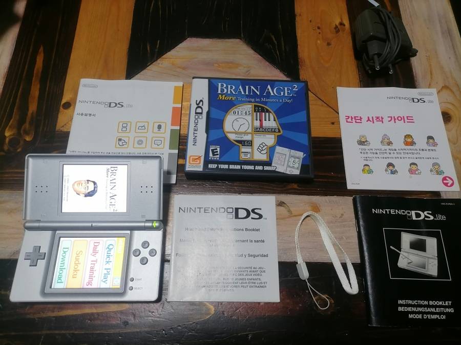 Nintendo DS LITE with 1 game