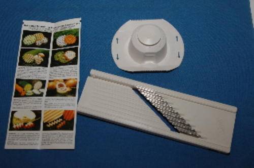 Cuts crinkles or cross-hatch - an imported MANDOLIN, never used