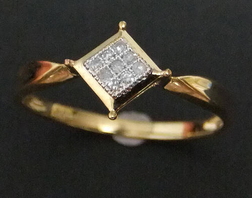 100% REAL, SOLID 9KT YELLOW GOLD NATURAL DIAMONDS RING