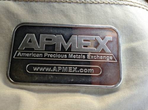 Silver  Bullion. 1oz  Troy 0.999 FIne SIlver.  Apmex SIlver BAR.