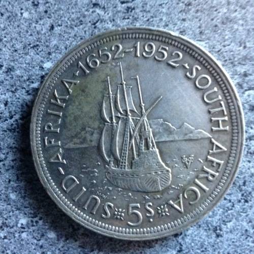 1952 SILVER UNION CROWN.