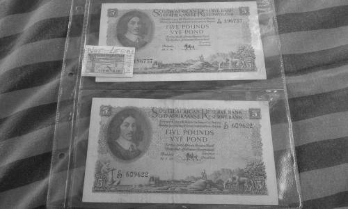 1953 AND A1956  MH DE KOCK UNION OF SA 5 POUND BANKNOTES. BID 1 TO TAKE BOTH.