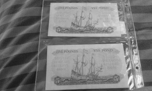 1953 AND A1956  MH DE KOCK UNION OF SA 5 POUND BANKNOTES. BID 1 TO TAKE BOTH.