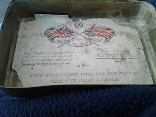 1914/1915 WORLD WAR I SOLDIERS CHRISTMAS /COMFORT TIN.BRITISH WAR OFFICE.