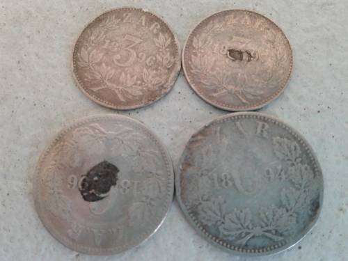 ZAR 1894 /96 SIXPENCES PLUS 1896/97 ZAR TICKEYS.Age related wear. As is per scan.