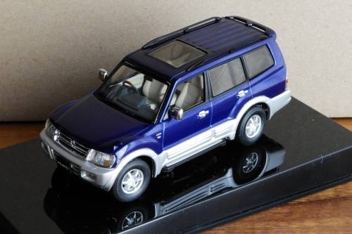 Mitsubishi Pajero  (1999) LWB 4DR by AUTOart