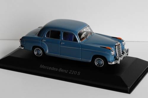 Mercedes-Benz 220S  (from 1960's) by Minichamps