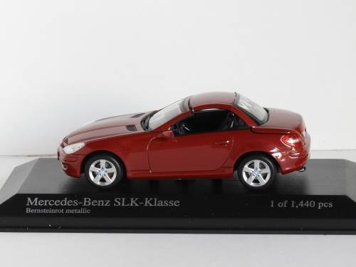 Mercedes-Benz SLK (2004) by Minichamps