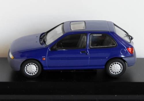 Ford Fiesta (1995) by Minichamps