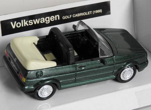 Volkswagen Golf 1200 Cabriolet 1:43 - NewRay City Cruiser Collection