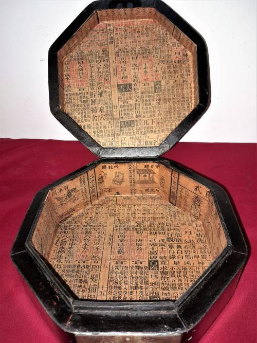 A CHINESE JEWELLERY BOX & A DUTCH WOODEN CLOGS - see pictures