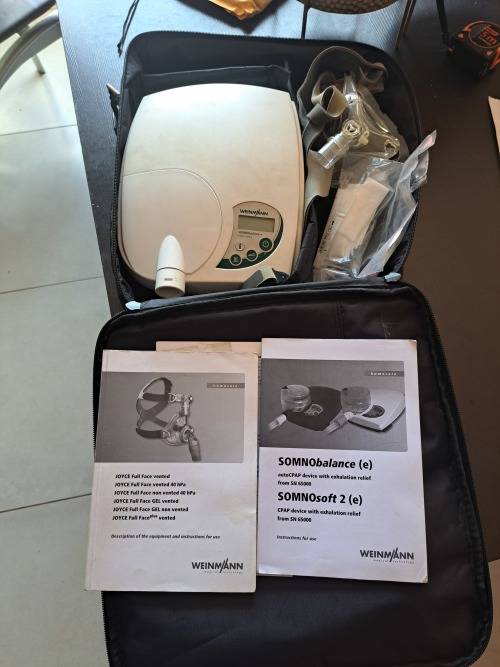 Weinmann sommobalance e cpap machine with booklets and all accessories