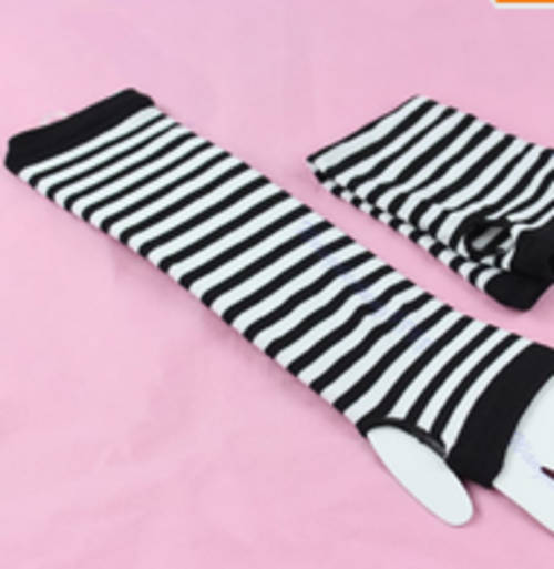 Pair of Long Sleeve Style Fingerless Gloves Black and White Stripe