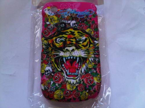 ** Brand New ** ED Hardy 8520 Phone Cover ** In Stock ** Worth R650