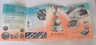 VINTAGE TALA QUEEN ICING SET, IN ORIGINAL BOX, NEVER USED, INCLUDING INSTRUCTION LEAFLET
