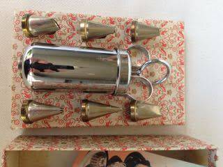 VINTAGE TALA QUEEN ICING SET, IN ORIGINAL BOX, NEVER USED, INCLUDING INSTRUCTION LEAFLET
