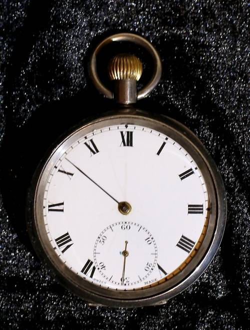 Hexameter silver pocket watch not working