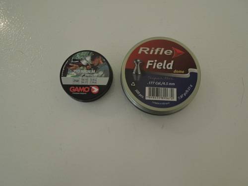 CROSSMAN 10 SHOT REVOLVER ( CO2 gas fired )