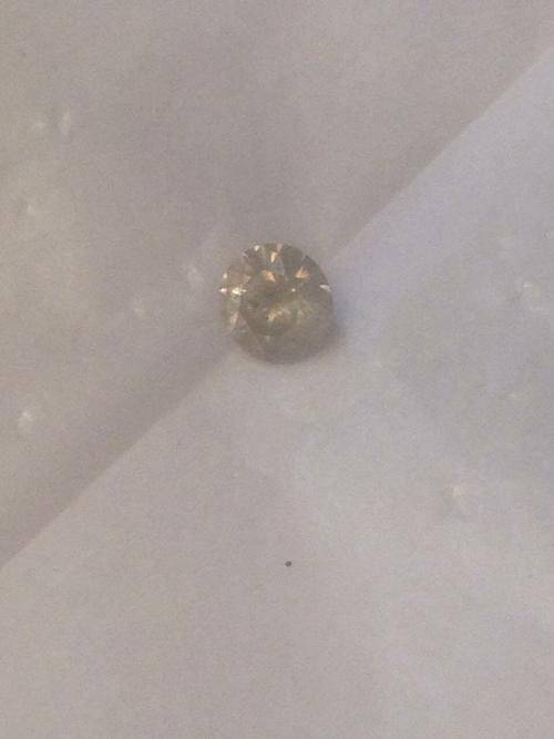 Sparkling 0.64 SI3/I1 K/L original natural and untreated diamond with lots of radiant