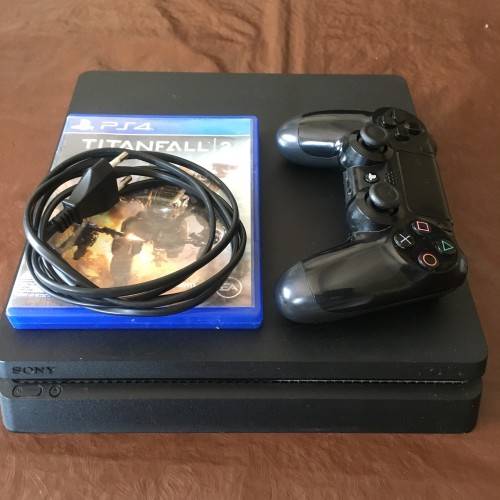 PS4 with Game