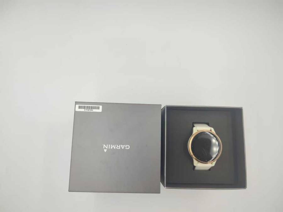 Garmin Vivoactive 4S (40mm, White with Rose Gold Hardware)
