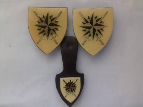 Recce Command HQ set With Fob..Aged ivory colour. 100% Original .. mint condition