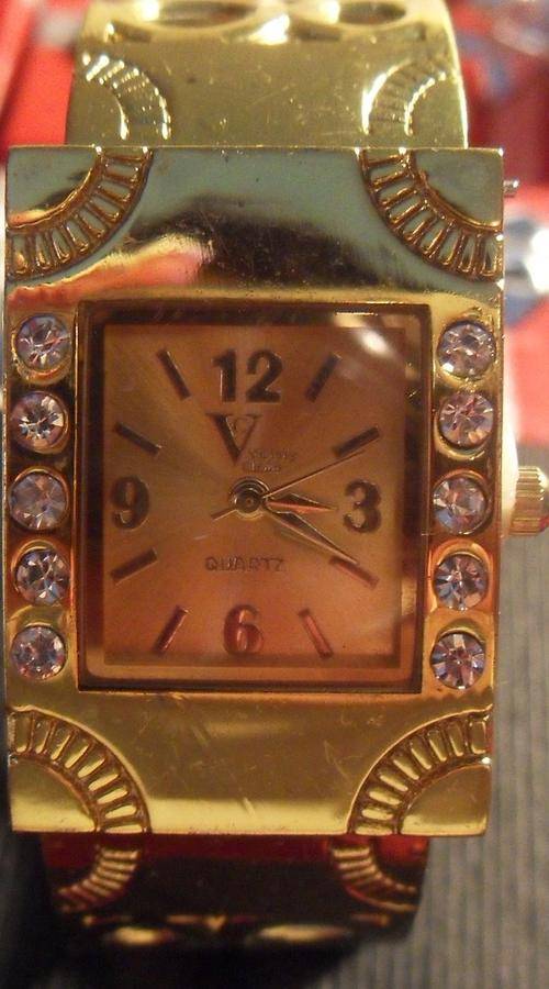 Stunning Ladies Bangle Style watch