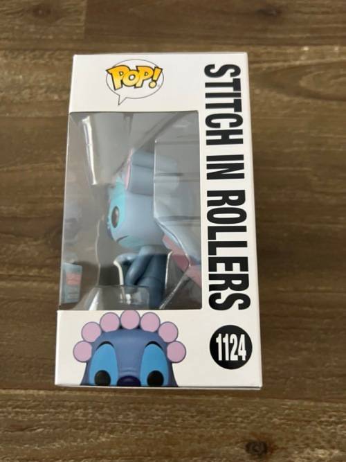 STITCH IN ROLLERS!!DISNEY!! FUNKO POP!! 2021 FALL CONVENTION