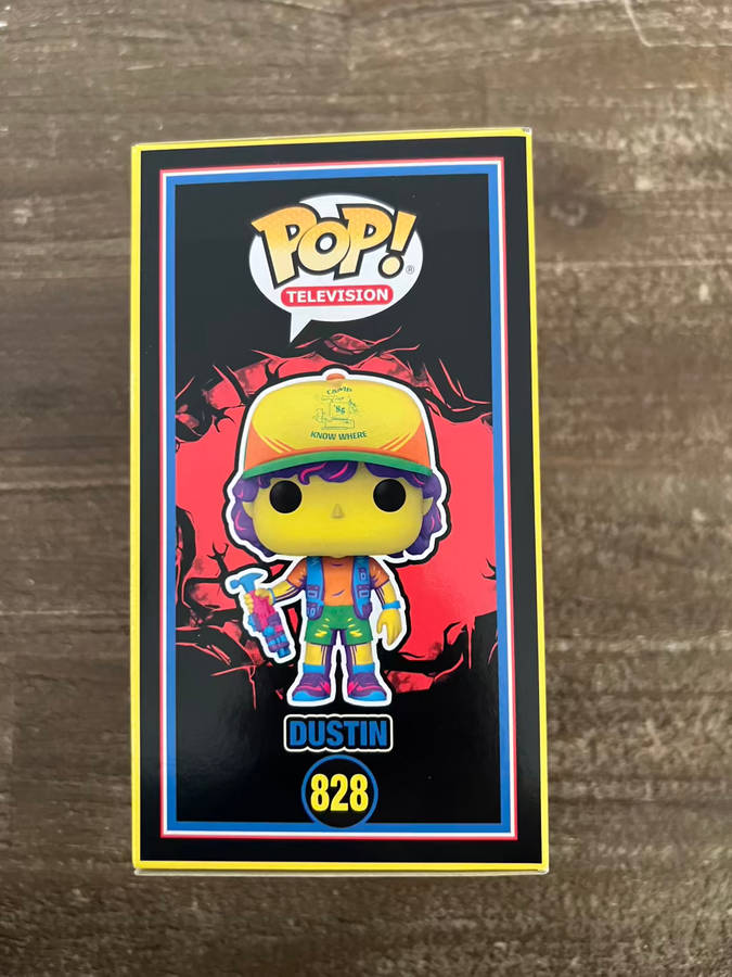 DUSTIN!! STRANGER THINGS!! FUNKO POP!! TARGET EXCLUSIVE!! BLACKLIGHT!!