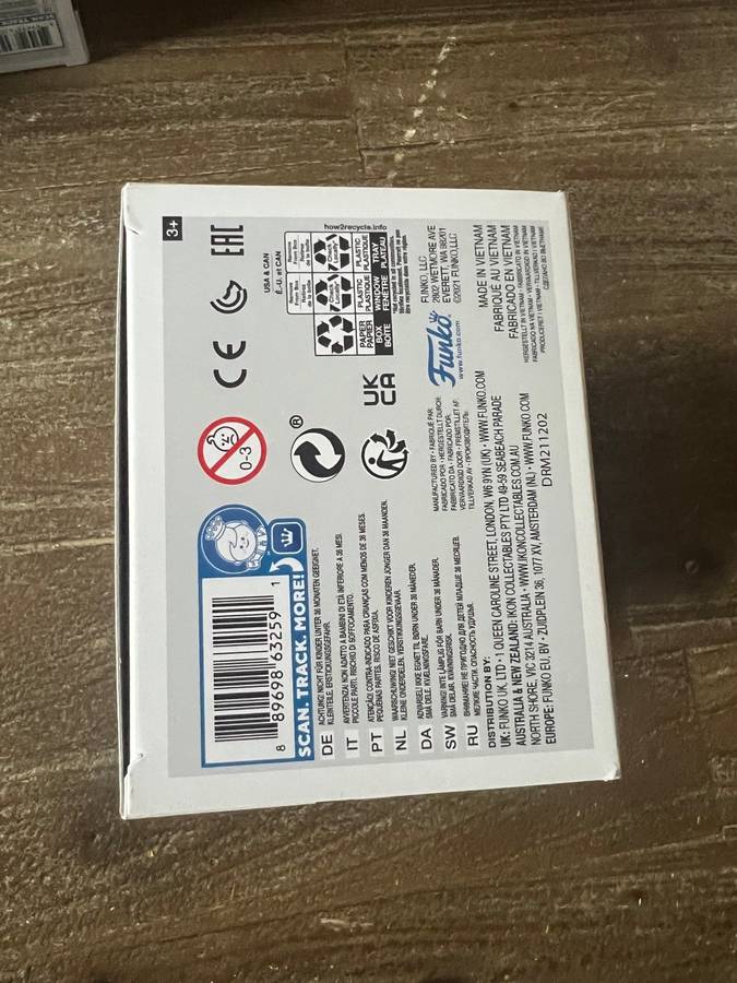 BATMAN!!BATMAN!! FUNKO POP!! DIAMOND COLLECTION!! DC SHOP EXCLUSIVE!!