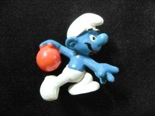 VINTAGE 1979 PEYO SCHLEIGH BOWLING SMURF