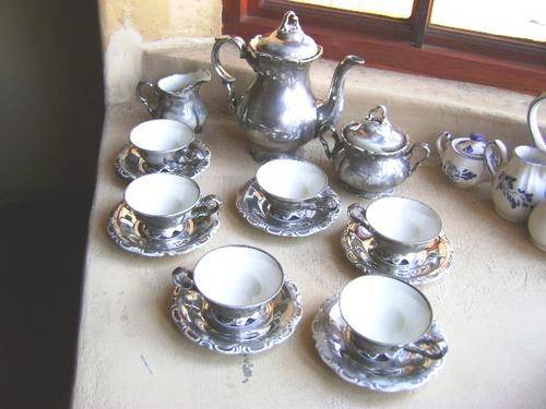 VINTAGE DAINTY FEINSILBER BAVARIA TEA SET