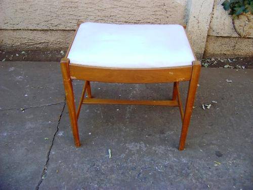 VINTAGE DRESSING TABLE STOOL