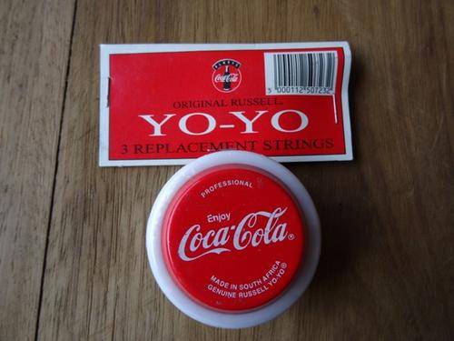 ORIGINAL PACKAGING PROFESSIONAL RUSSELL COCA-COLA YO-YO WITH 3 SEALED REPLACEMENT STRINGS
