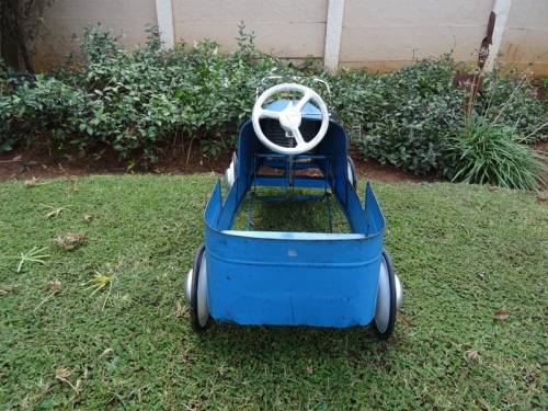 1950'S TRIANG CAPTAIN PEDAL CAR