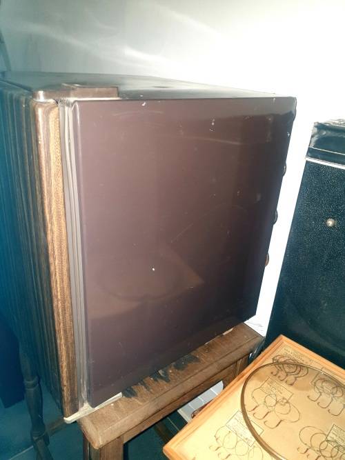 FROSTLINE BAR/CARAVAN FRIDGE IN WORKING ORDER