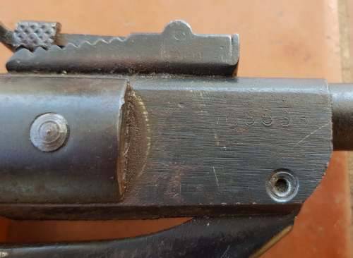 VINTAGE AIR RIFLE 162004 WORKING CONDITION