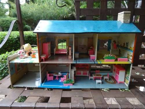 VINTAGE LARGE TINPLATE DOLL HOUSE MADE IN JAPAN, FURNITURE EXCLUDED. 630 X 200 X 400 MM HIGH