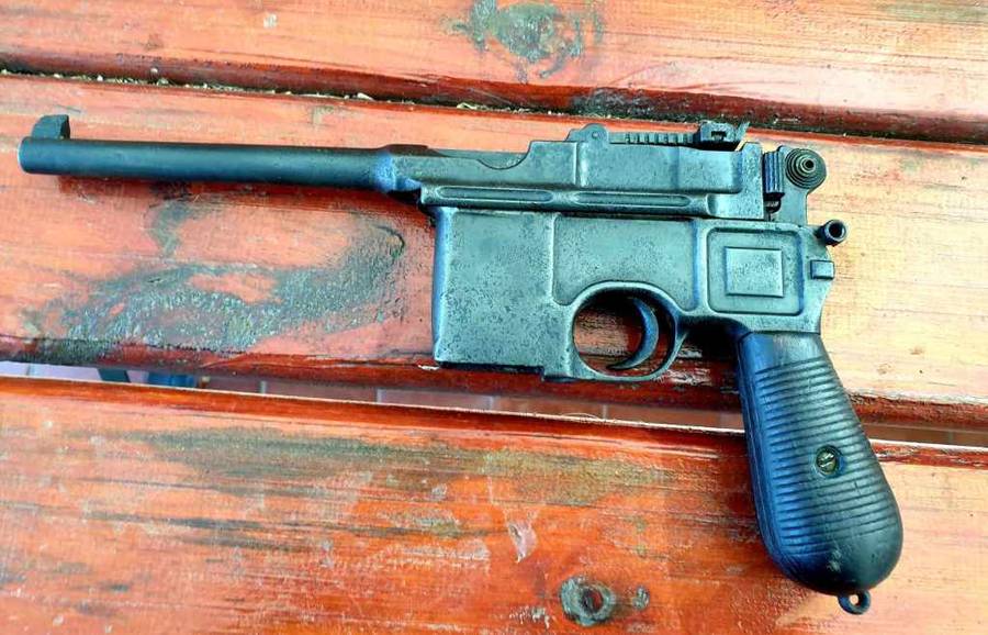 LEGENDARY ORIGINAL MAUSER C-96 BROOMHANDLE PISTOL, NON-FUNCTIONAL CONDITION,