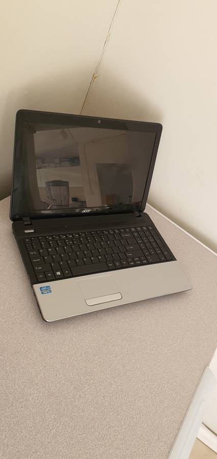 Acer E1-571 ***(Core i3, 6GB Ram, 1000GB SSHD, Windows 10 Home SL x64)