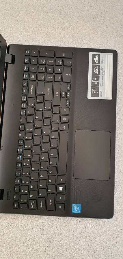 **ACER LAPTOP -> 4GB RAM, 1000GB HDD, WINDOWS 10, EXCELLENT BATTERY LIFE**
