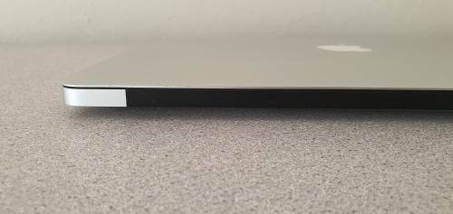 **MacBook Air 13.3-inch ** Inte Core i5 1.8GHz ** 8GB RAM ** 128GB SSD ** CYCLE COUNT 213**