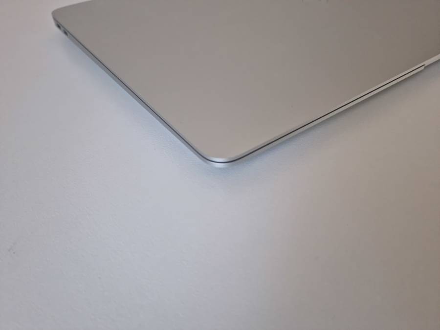 wknDEALonly! 2020 Apple MacBook Air 13-inch M1 8-Core CPU, 7-Core GPU (8GB RAM, 256GB SSD, Silver)