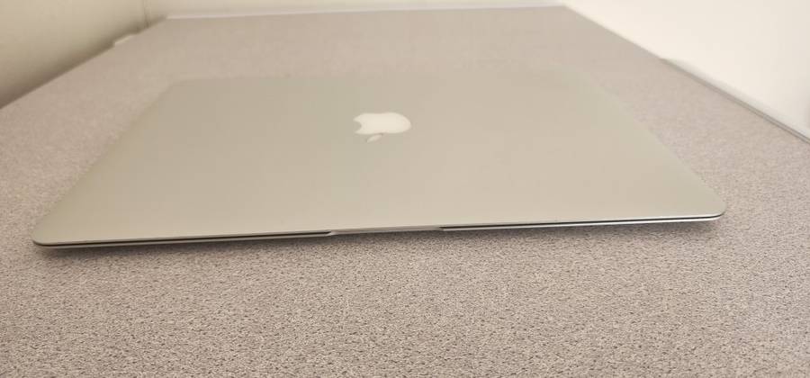 2017 MacBook Air 13.3-inch | Core i5 1.8GHz | 8GB RAM | 512GB SSD | 155 Cycle Count | macOS