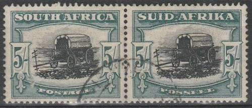 Union 5/- Hyph. & Scrn. pair SACC 121 fine used