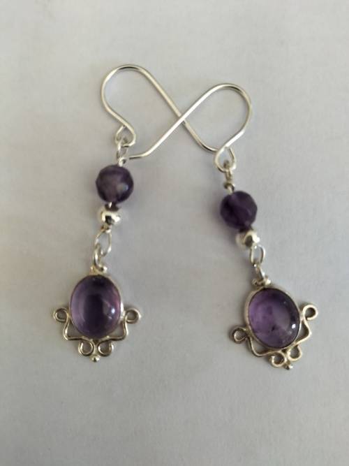 Sterling Silver Amethyst earrings. E79