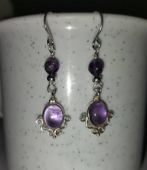 Sterling Silver Amethyst earrings. E79