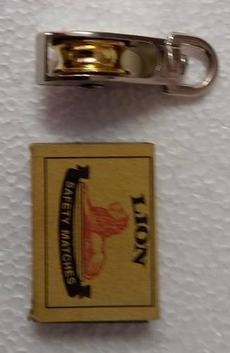 Awning Pulley 25mm single swivel